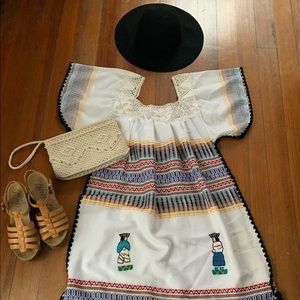 Vintage Handmade Mexican, Latin Inspired Embroidered Dress- Size L/XL